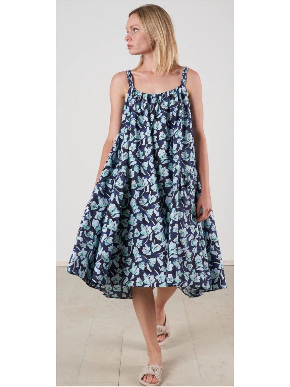 Merlette
Akumal Cotton Dress in Blue Floral Size XS